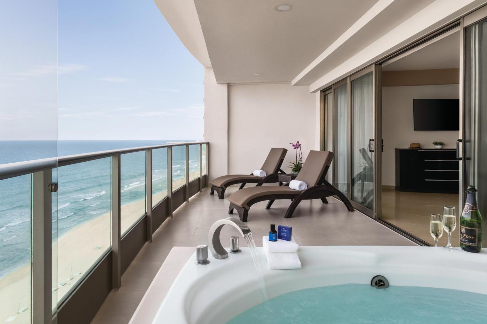 Ocean Front Suite Two Double Beds Adults Only,1549375420:JPEG